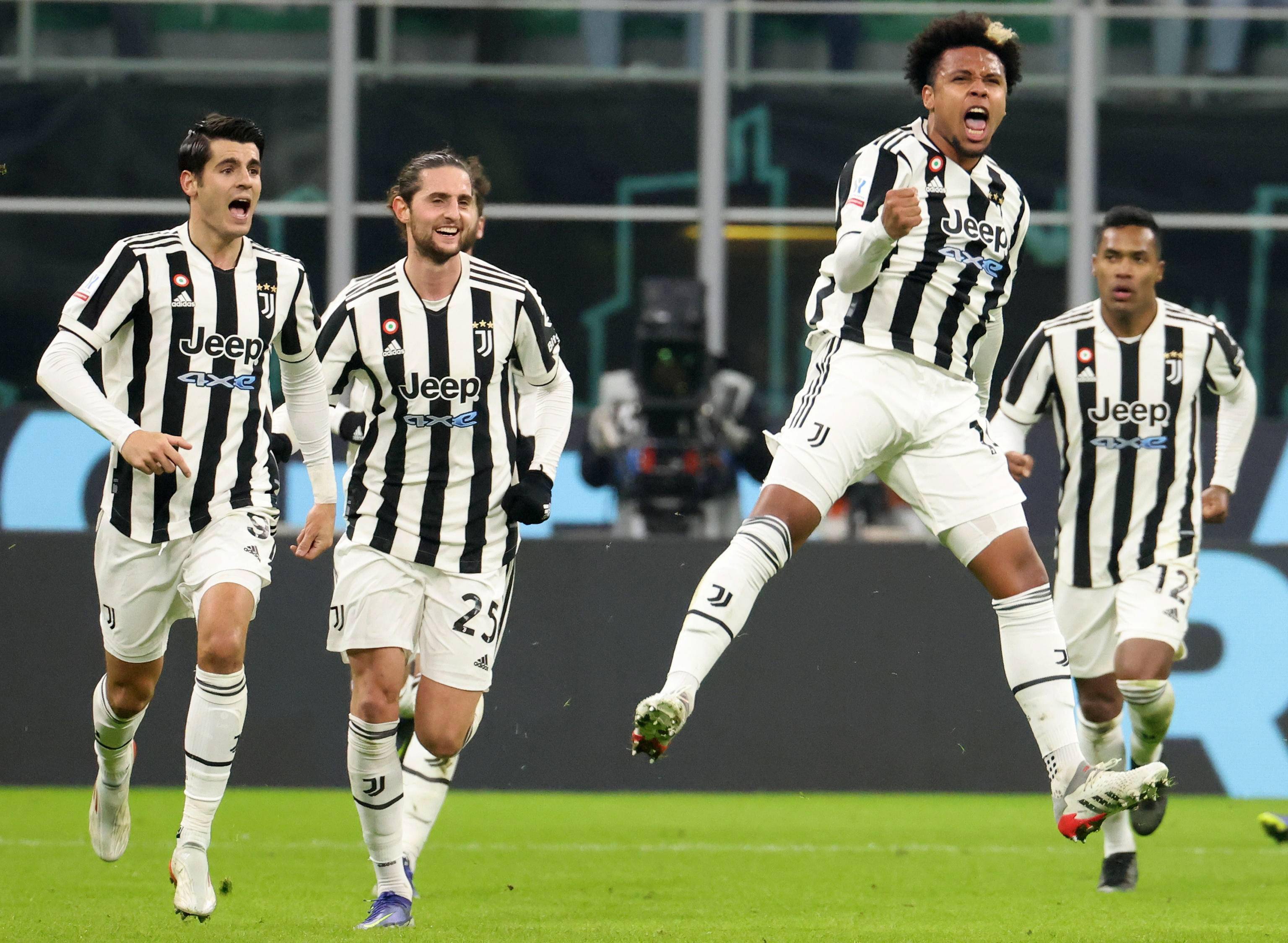 乐鱼在线娱乐-尤文图斯主场告负，罗马客场逆转战胜维罗纳