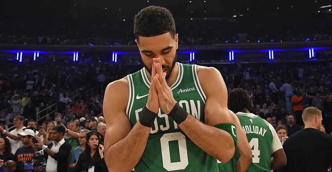 凯尔特人轻取骑士,杰森-塔图姆砍下生涯新高的简单介绍 凯尔特人轻取骑士,杰森-塔图姆砍下生涯新高的简单介绍