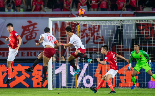 建业客场击败上港，触底反弹的简单介绍